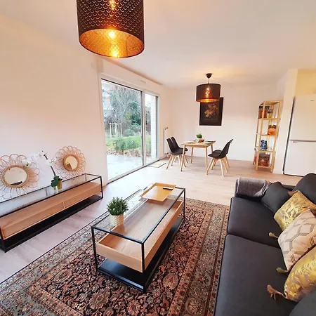 Grand Palais, Europe, Bienvenue Chez Nestyou, Apartment *